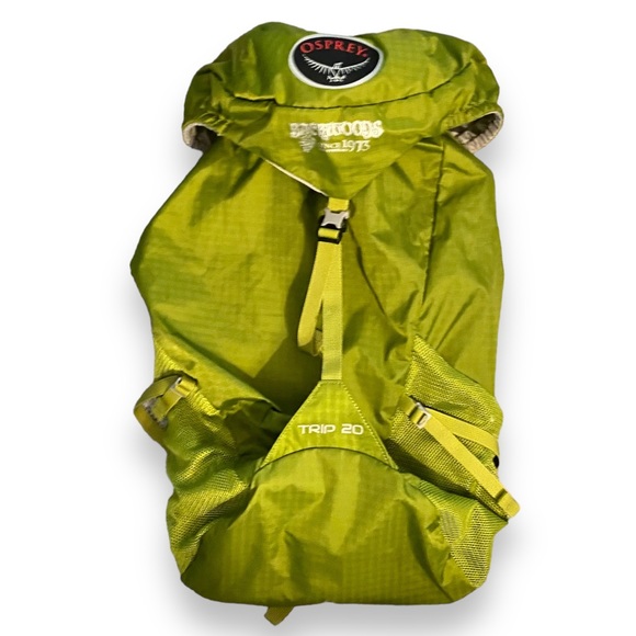 OSPREY Bags Osprey Trip 2 Daypack Amazon Green Poshmark